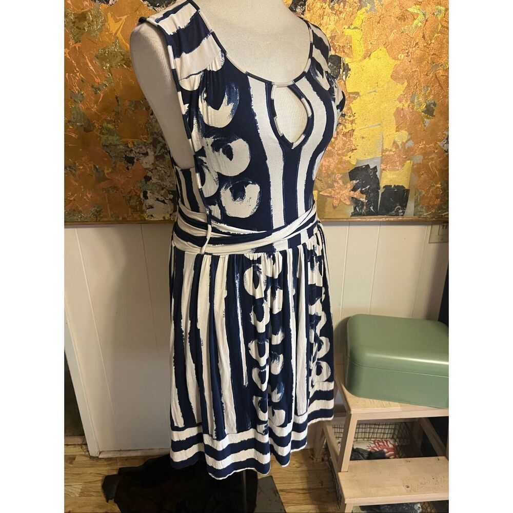 Maeve Navy & White Sleeveless Patterned Fit-and-Flare Midi Dress - Picture 5 of 7